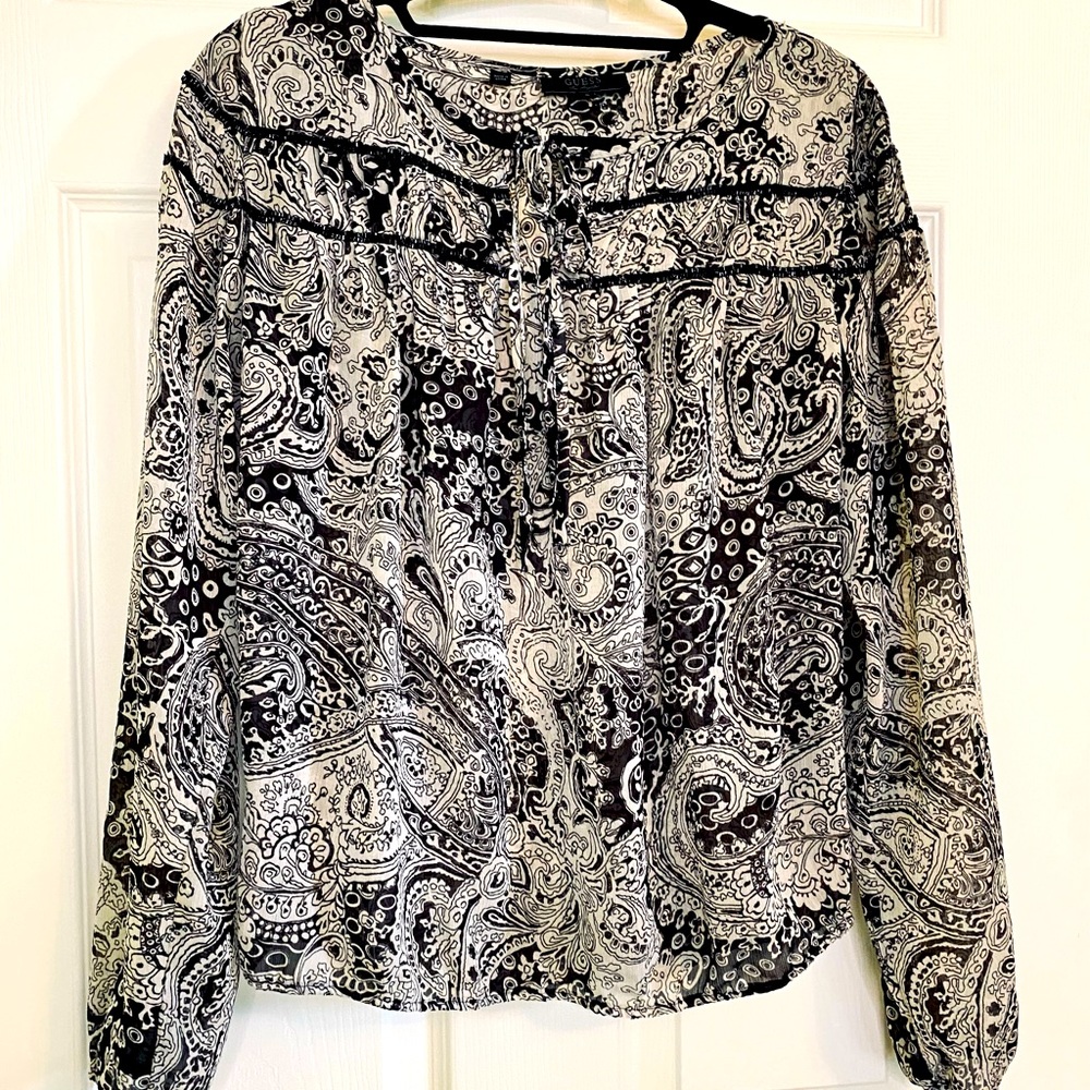 Boho sexy Guess paisley blouse
